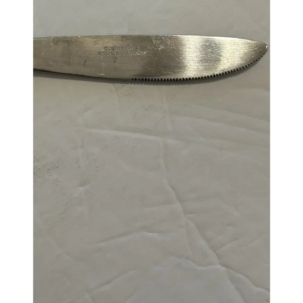 Vintage‎ Customcraft Fluer De Lis Set Of 6 Dinner Knives Stainless Flatware CUS3